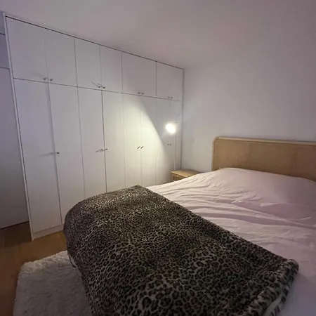 Cosy Au Coeur Des Chartrons Lägenhet *